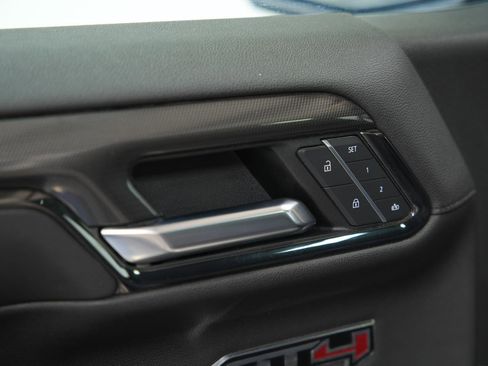 Used 2022 GMC Sierra 1500 AT4 w/ AT4 Premium Package image 22