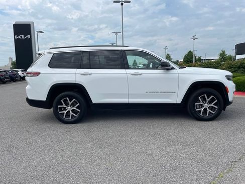 Used 2024 Jeep Grand Cherokee L Limited AWD/4WD image 9