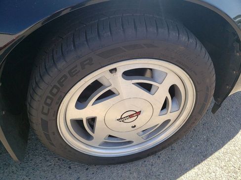 Used 1989 Chevrolet Corvette Convertible image 10