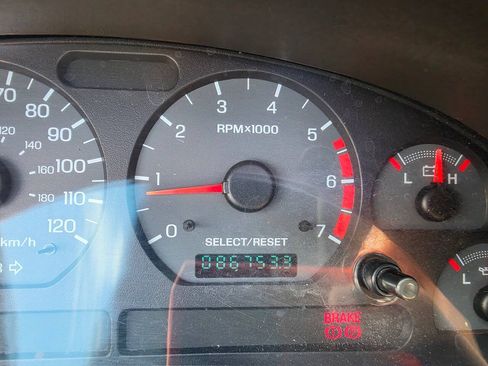Used 2000 Ford Mustang Convertible RWD image 39