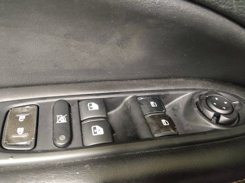 Used 2020 Jeep Compass Limited FWD image 27