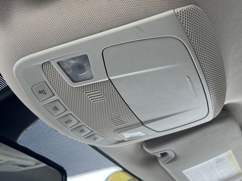 Used 2022 Ford Edge SEL image 21