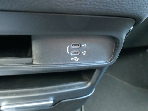 New 2026 Chrysler Pacifica Select w/ S Appearance Package FWD image 19