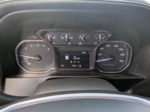 Used 2019 GMC Sierra 1500 SLT w/ SLT Premium Package AWD/4WD image 16
