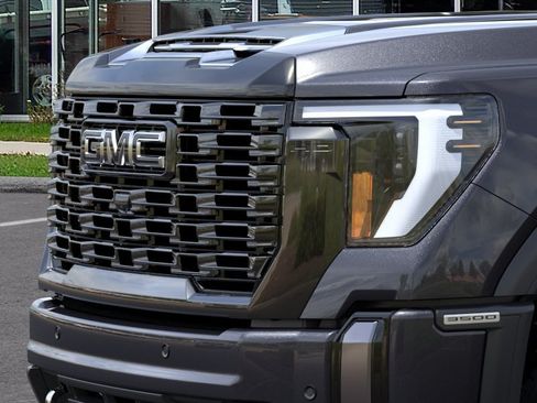 New 2026 GMC Sierra 3500 Denali Ultimate w/ LPO, Black Badging Package AWD/4WD image 13