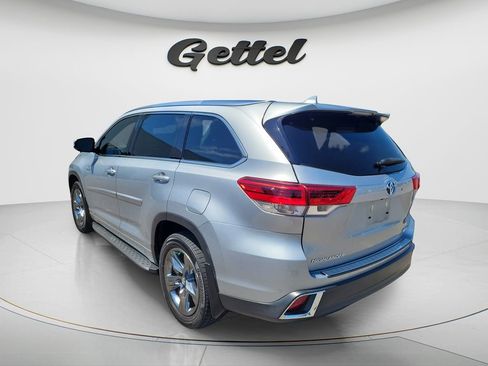 Used 2018 Toyota Highlander Limited Platinum image 8