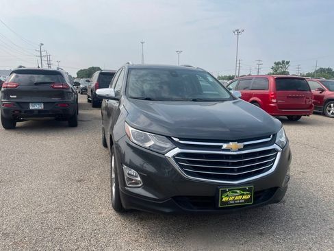 Used 2020 Chevrolet Equinox Premier AWD/4WD image 2