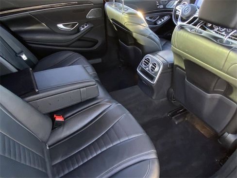 Used 2019 Mercedes-Benz S 560 Sedan image 22