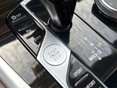 Used 2020 BMW X6 xDrive40i w/ Premium Package image 32