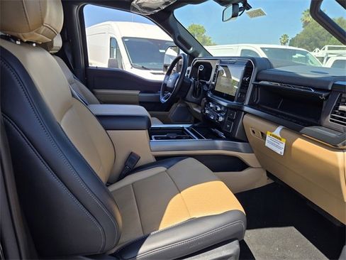 New 2025 Ford F250 Lariat w/ Lariat Ultimate Package image 15