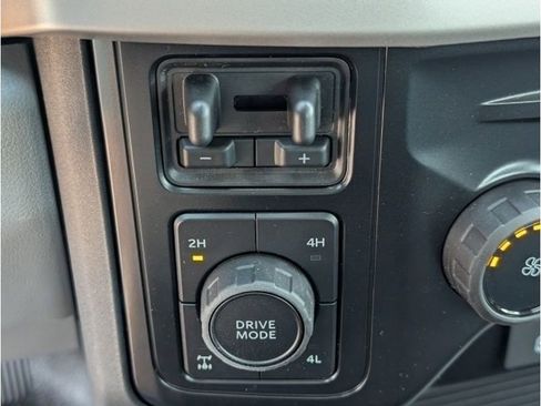 New 2025 Ford F350 XLT image 17