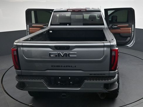 Used 2025 GMC Sierra 2500 Denali Ultimate w/ Max Trailering Package AWD/4WD image 42