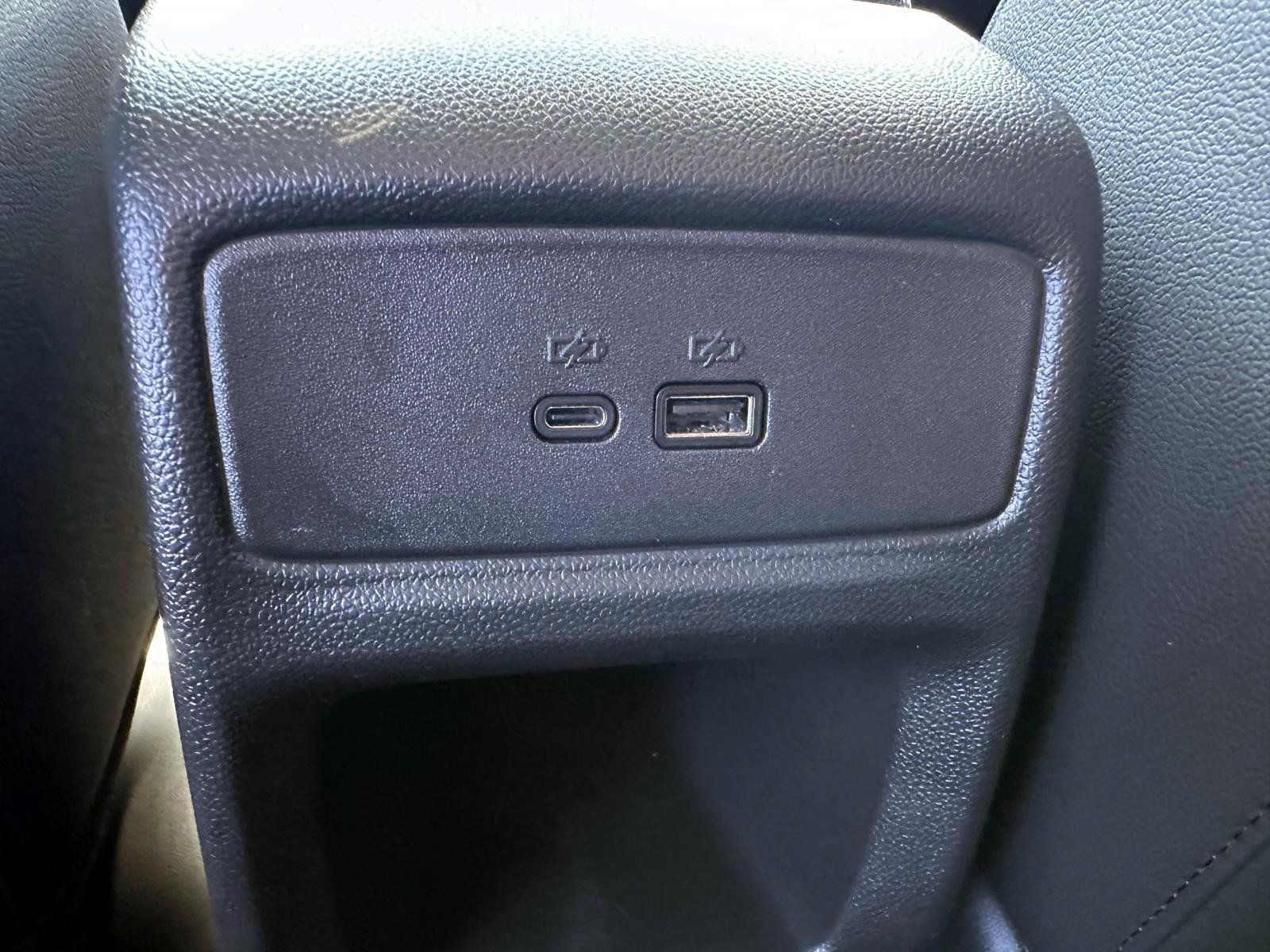 Used 2024 Chevrolet Trax LT w/ Driver Confidence Package FWD image 13
