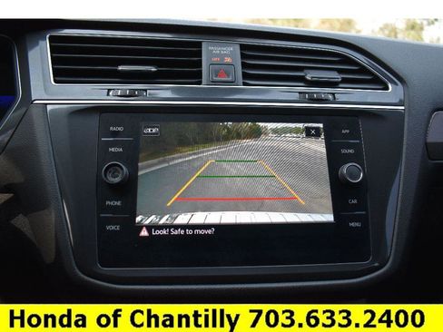 Used 2023 Volkswagen Tiguan SE image 15