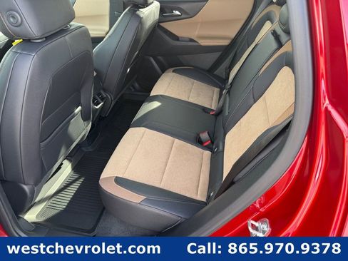 New 2026 Chevrolet Equinox ACTIV w/ LPO, Floor Liner Package AWD/4WD image 11