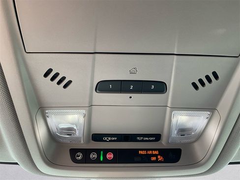 New 2026 Chevrolet Blazer LT w/ Convenience Package image 11