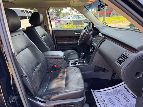 Used 2018 Ford Flex Limited w/ Equipment Group 301A AWD/4WD image 18