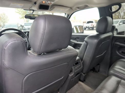 Used 2004 Chevrolet Silverado 2500 LT image 13