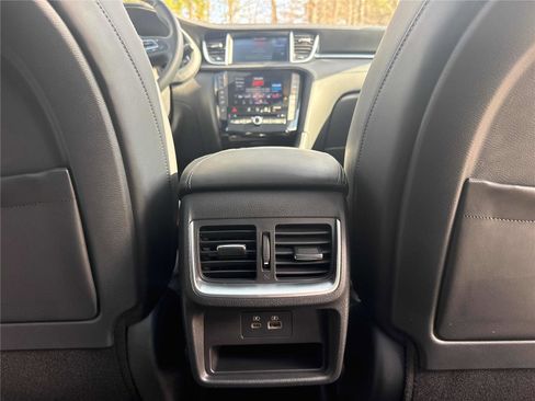 Certified 2025 INFINITI QX50 Luxe image 27