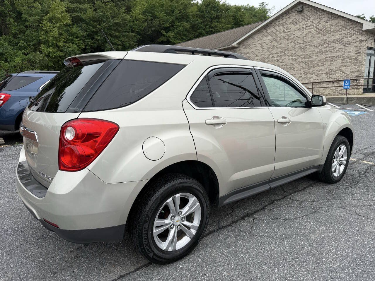 Used 2014 Chevrolet Equinox LT w/ Driver Convenience Package AWD/4WD image 5