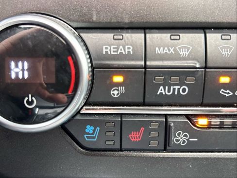 Used 2020 Ford Expedition XLT w/ Equipment Group 202A image 39