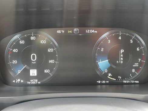 Used 2022 Volvo XC90 T5 Momentum w/ Advanced Package image 10