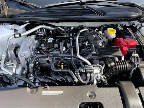 Used 2025 Nissan Sentra SR w/ Midnight Edition FWD image 10