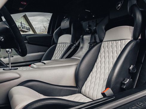 Used 2005 Lamborghini Murcielago Coupe image 74