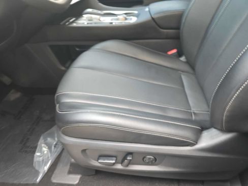 Used 2025 INFINITI QX60 Luxe FWD image 15