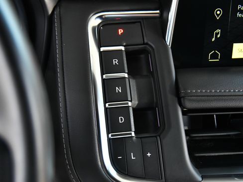 Used 2024 GMC Yukon SLE AWD/4WD image 29