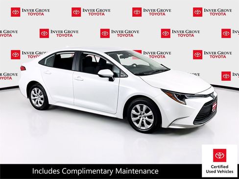 Certified 2025 Toyota Corolla LE FWD image 3