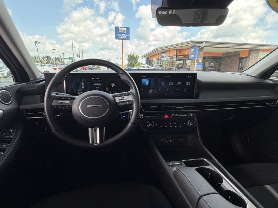 Used 2026 Hyundai Sonata SEL FWD image 12
