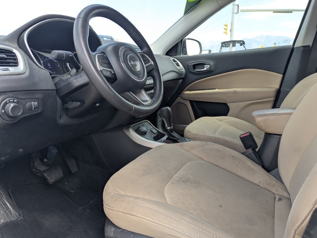 Used 2018 Jeep Compass Sport AWD/4WD image 21