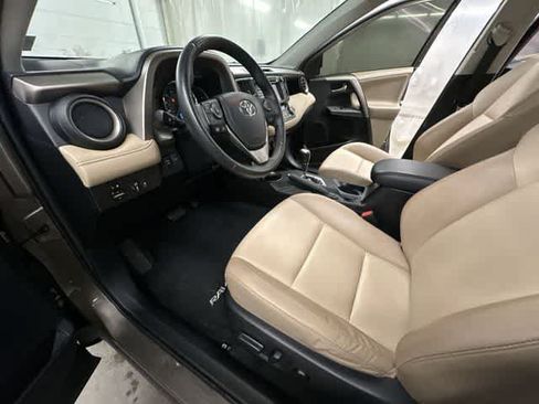 Used 2013 Toyota RAV4 Limited AWD/4WD image 15