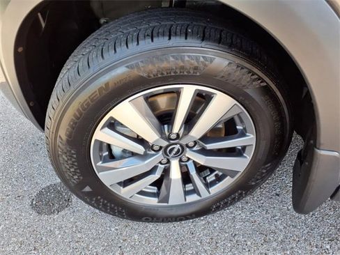 Certified 2024 Nissan Pathfinder SL image 22