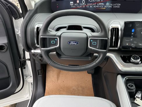 New 2026 Ford Expedition Max Platinum w/ Platinum Ultimate Package image 9