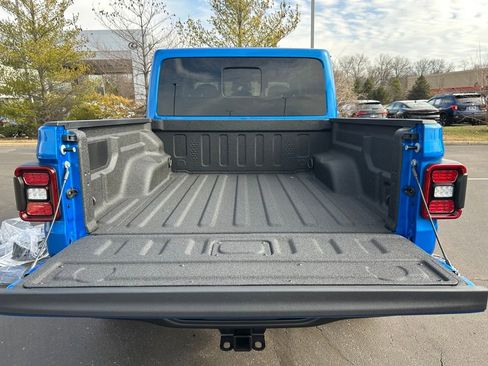 New 2026 Jeep Gladiator Rubicon w/ Safety Group image 29