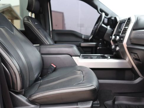 Used 2019 Ford F250 Platinum w/ Platinum Ultimate Package image 43