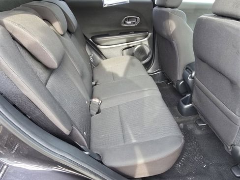 Used 2018 Honda HR-V EX image 19