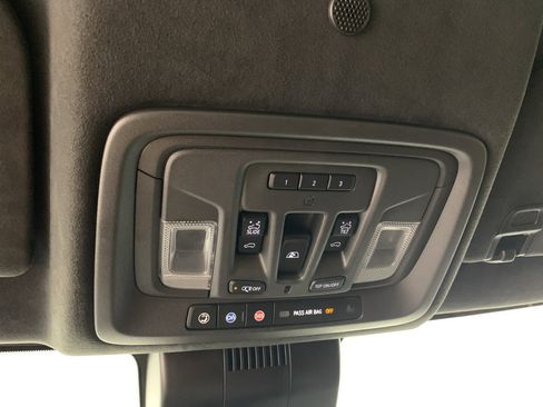 Used 2023 GMC Sierra 1500 Denali Ultimate AWD/4WD image 26