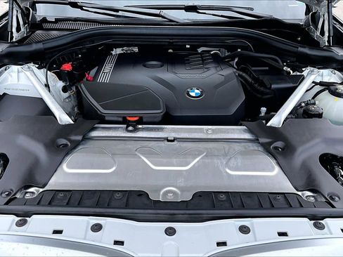 Certified 2025 BMW X4 xDrive30i AWD/4WD image 34