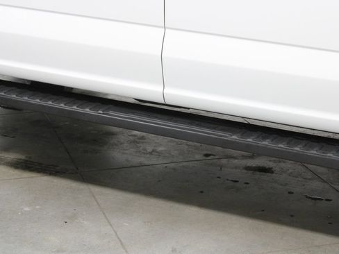 Used 2023 Ford F150 Lariat AWD/4WD image 12