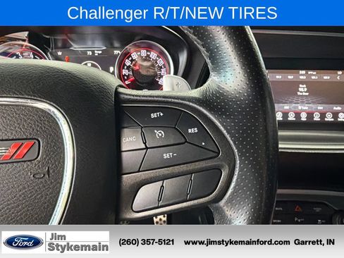 Used 2020 Dodge Challenger R/T RWD image 21