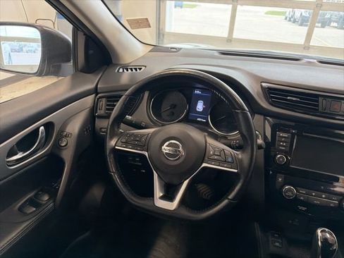 Used 2020 Nissan Rogue Sport SV w/ Technology Package AWD/4WD image 26