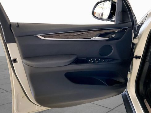 Used 2018 BMW X5 xDrive35i w/ Driving Assistance Package AWD/4WD image 20