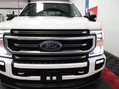 Used 2022 Ford F350 Platinum AWD/4WD image 24
