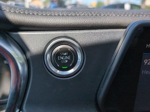 Used 2019 Chevrolet Blazer LT FWD image 20