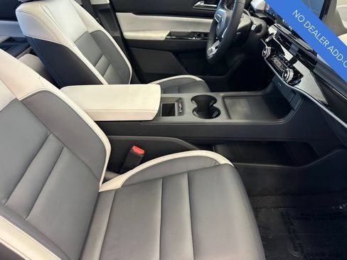 Certified 2026 Honda Prologue Touring image 17