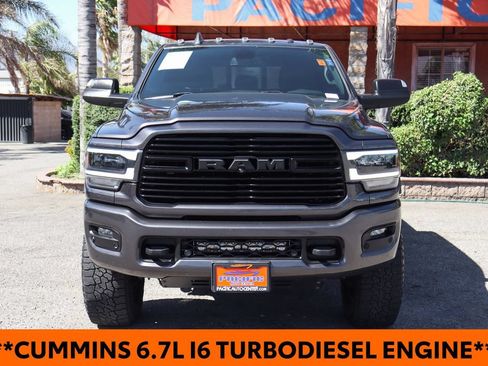 Used 2020 RAM 2500 Laramie w/ Night Edition AWD/4WD image 3
