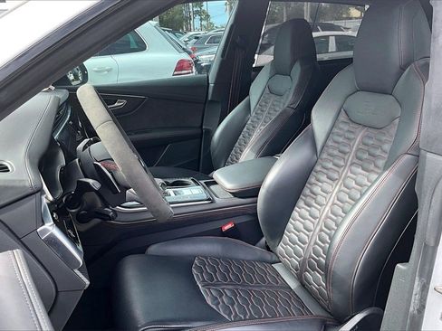 Used 2024 Audi RS Q8 image 21